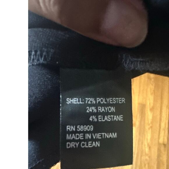 Gianni Bini Black Wrap Skirt – High-Rise, Zipper Closure, Chic Front Wrap - Picture 7 of 7